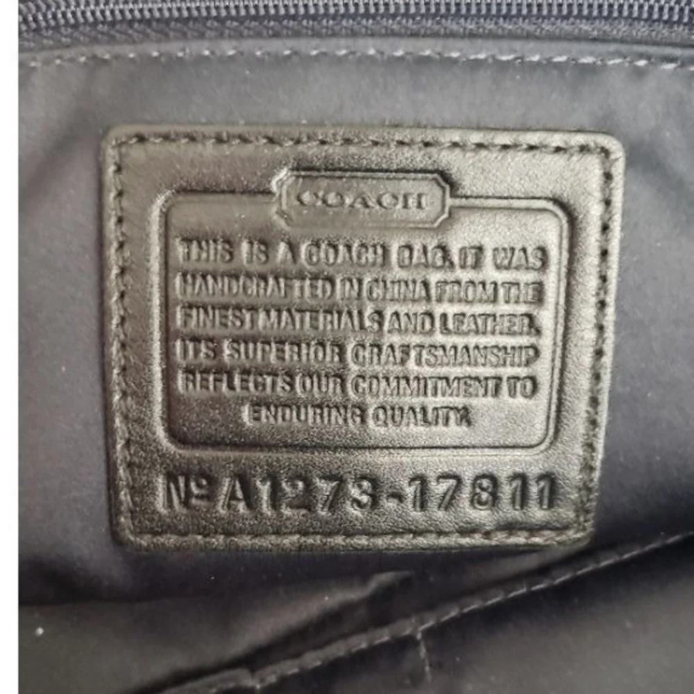 Coach Chelsea Jayden Black Leather Silver Chain Hardware 2 Handle‎ Handbag Purse
